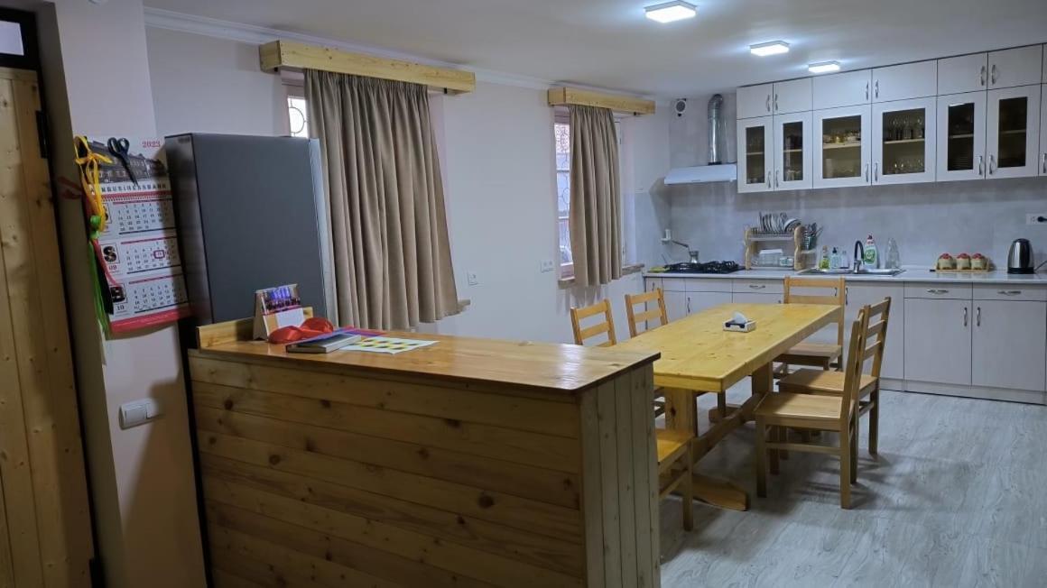 Legend Guest House Artabuynk Екстер'єр фото