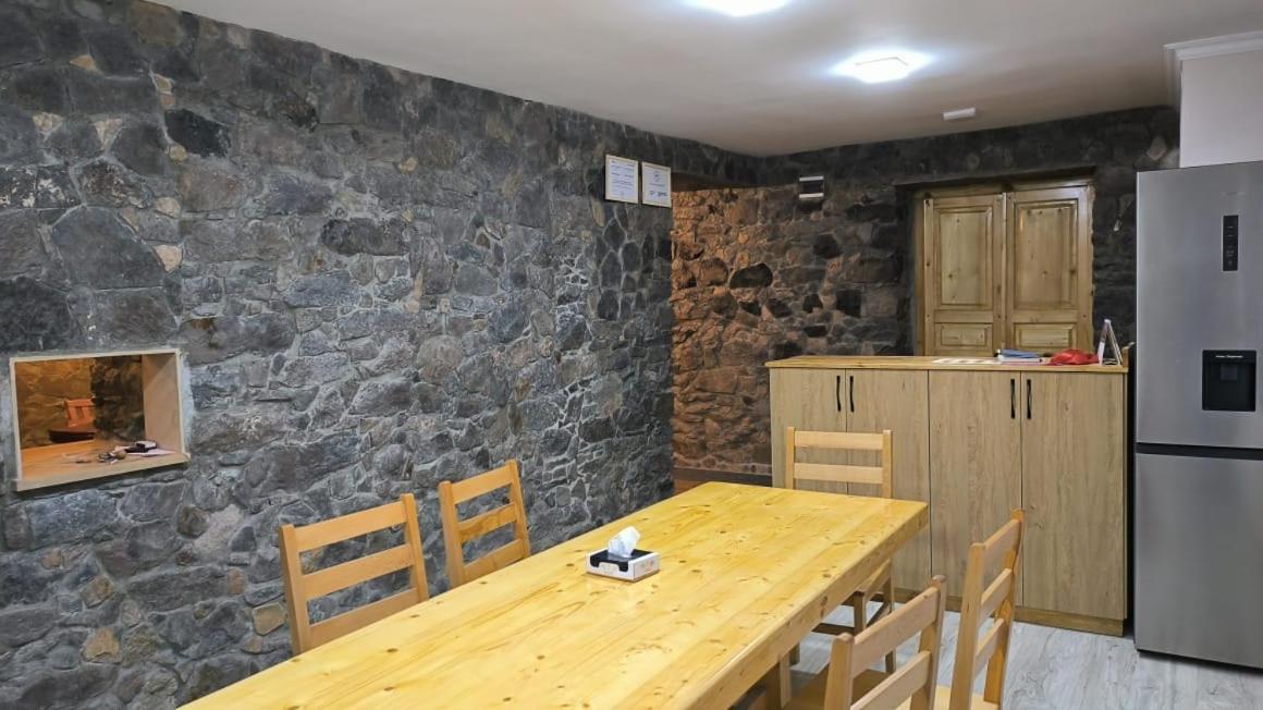 Legend Guest House Artabuynk Екстер'єр фото